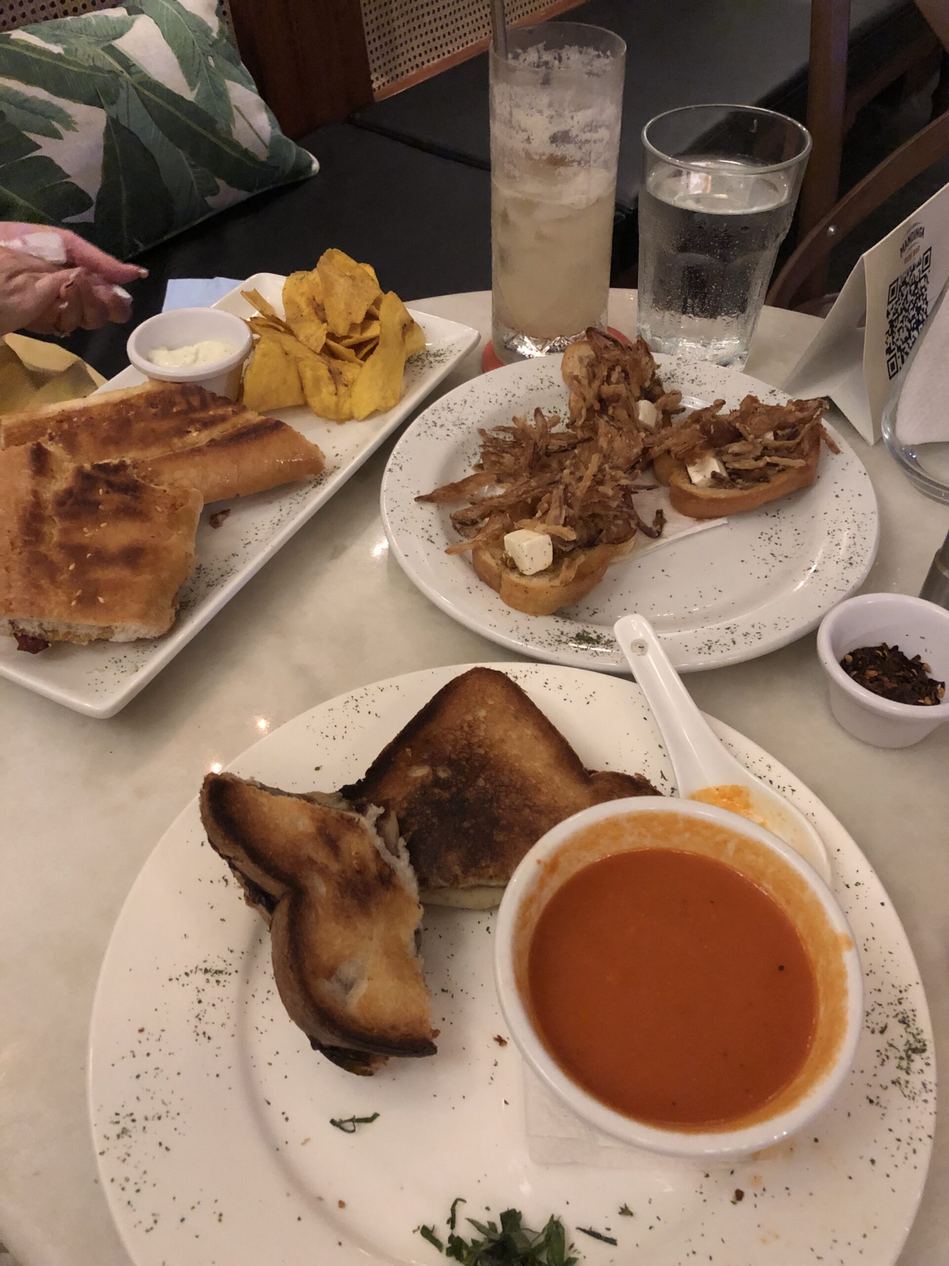 Food and drinks at El Rincón Habanero, Panama City