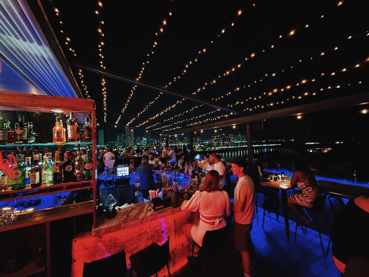 Sunset Drinks at Sama Sky Lounge, Panama City